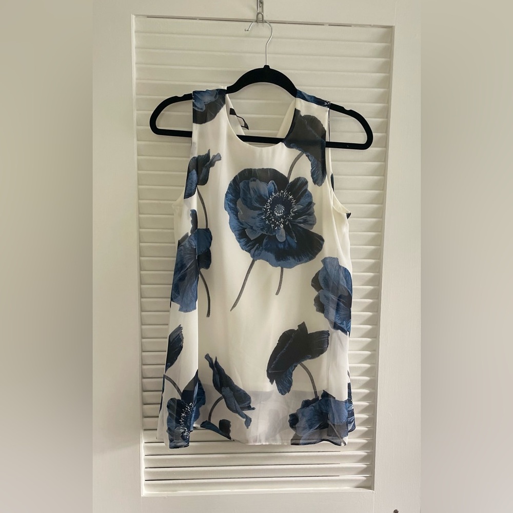 Alfani Blue and White Boxy Floral Tank Top